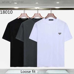 Triangle Nouveau cou rond T-shirt Casual Summer Fashion Loose Sleeve Sleeve Versatile Large Mente Malf pour hommes C763hn
