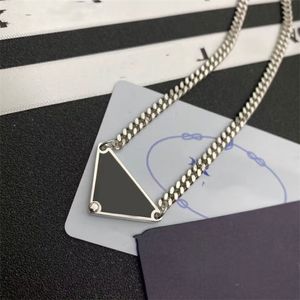 Driehoek hanger luxe heren ketting dames voor dames trendy verguld zilver metaal zwart label emaille eenvoudige moderne Cubaanse kettingen sieraden ontwerper kettingen ZB011 B4