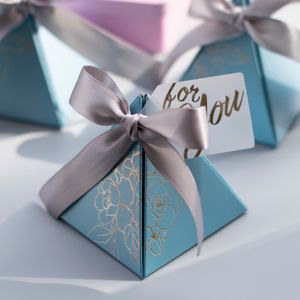 Triangulaire Pyramide Boîte De Bonbons Faveurs De Mariage Et Cadeaux Boîtes Sacs De Bonbons Pour Les Invités Décoration Baby Shower Party Supplies CX220423