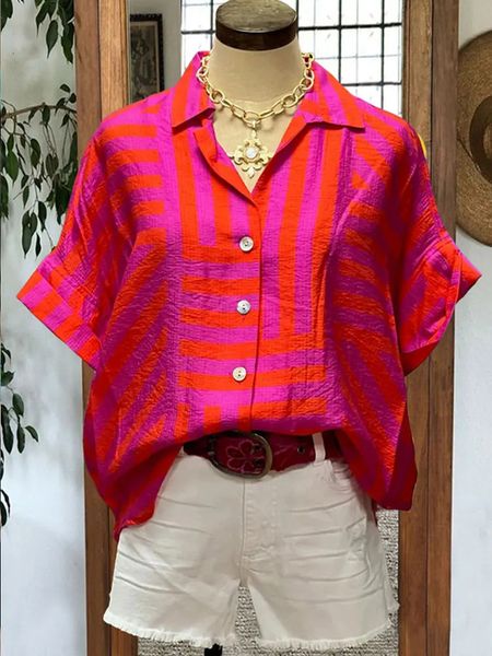 Bouton imprimé tribal arrière Top Femme Geométrique Print Shirt Femelle Femelle Blouse à manches bouffantes 240415