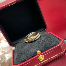 Trinity Ring Charms for Woman Designer Tamaño de pareja 678 Tricíclico Crossover T0P Calidad Gold de oro 18K Reproducción Oficial Aniversario de aniversario Con caja