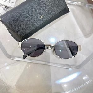 Triomphe Diseñador Gafas de sol Mujer Gafas Hombres y mujeres universal polarizado ovalado metal pequeñas gafas de sol metal pulido templos gafas gafas para el sol de mujer