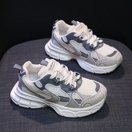 Triple Hot Shoes Fashion White Casual Women Designer Black Gris Gris Purpre Mesh Sports Shoe Jogging Trainers Woman Platform Tennis Sneakers taille 35-40 65