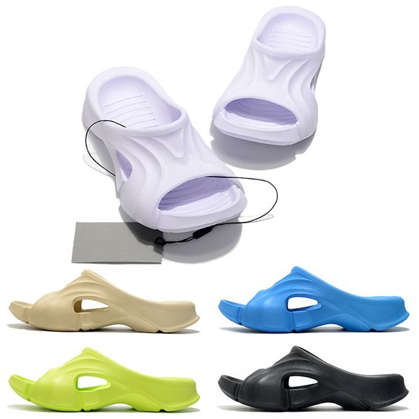 Triple S 3.0 Scuffs moldeados zapatillas auténticas playa piscina diapositivas sandalias chanclas mujeres hombres moda deportes estilo molde tanga goma diapositiva espuma zapatos lujos diseñadores