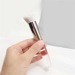 TRISH MCEVOY Perfect Face Brush 71 - Pinceau coudé tout-en-un en poils de chèvre A++ doux pour fond de teint poudre crème bronzant surligneur blush