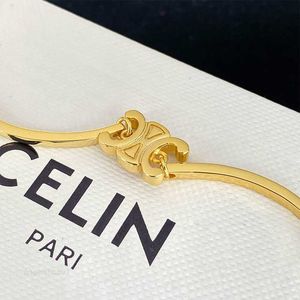 Triomfboogarmband Dames titanium staal Nieuw product Ins Klein ontwerp Frans licht luxe goud 18k handstuk