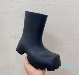 Botas de goma de soldados Luxury Paris Square Toes Boot de lluvia Diseño grueso Mujeres Mujeres de dientes gruesos