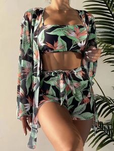 Tropical Allover Imprimer des femmes correspondantes Setwwearwear Sexy 4 pièces SweetSuit Bikini SetShortsblusas Cover Up Beachwear Tankinis 240426