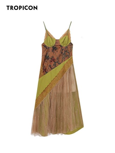 Tropicon Summer Slip Robes pour femmes Backless Spaghetti Spaghet Patchwork Lace A Line Long Boho Robe Designer Clothing 240415