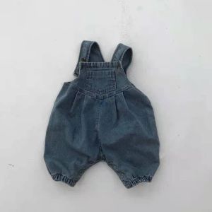 Pantalon bébé saut trapue de denim pour garçons et filles sangle jean mode grosse poche saut combinaison pantalon pantalon de jean décontracté en tout-petit