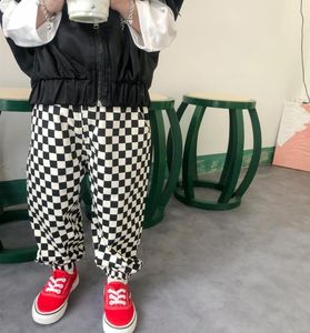 Pantalon bébé fille printemps et automne 2023 enfants Style coréen pantalons filles noir blanc Plaid décontracté