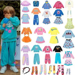 Broek jongenskleding be merk 2023 Nieuwe herfst Toddr Girl Dress Cartoon Gebreide trui Baby T-shirts + broek Outfit Set Kinderen OUTWEAR L46
