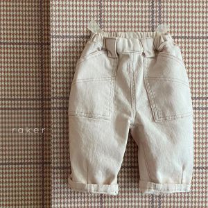 Broek Casual Pocket Design Baby Boys Pants Lente herfst Katoen ademende jeans voor peutermeisjes kleding Kinderen denim broek Kerstmis Kerstmis