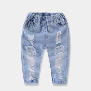 Broek Mode gebroken gat kinderjeans Meisjes Jongens Lente Zomer jeans voor meisjes Casual Losse Gescheurde Jeans 27 Jaar