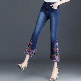 Pantalones Pantalones de jeans para mujeres bordados de cintura alta y pantalones Capris para mujeres Tubo recortado con bolsas denim
