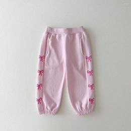 Pantalon doux avec motif imprimé nœud papillon pour filles, pantalon de sport doux et respirant pour enfants, articles de printemps et d'automne pour bébés