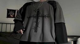 Tshirt Cross of Thorns Fake Twopiece for Men Women Women Longsleed Dark Hiphop Loose Linet Taille Tendance d'automne Simplicité 2106291317228