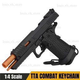 TTA Combat Black Mini Gun Keychain 1 4 Miniature Gun Shape Pistol Keyfring Ornament Donnament For Army Fan Model Collection T230816