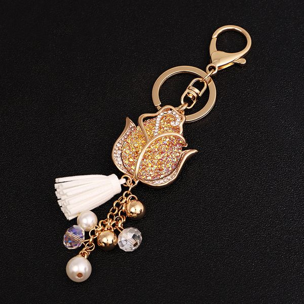 Porte-clés en métal tulipe pour filles et femmes, pompon en perles, anneau de sac, pendentif, breloques de voiture, Design de fleur, bijoux cadeau