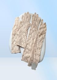 Tule Handschoenen voor vrouwen Designer Ladies Letters Print geborduurde Le Blk Beige Driving Mittens Ins Fashion Thin Party Glove 2 Size2204289
