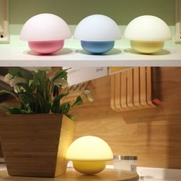 Tumbler Lamp LED Gadget Mushroom Silicone Nachtlampje USB Touch Sensor Multicolour Wisselbare Atmosfeer Desktop Pat Light Optionele Power Supply Festival Gifts