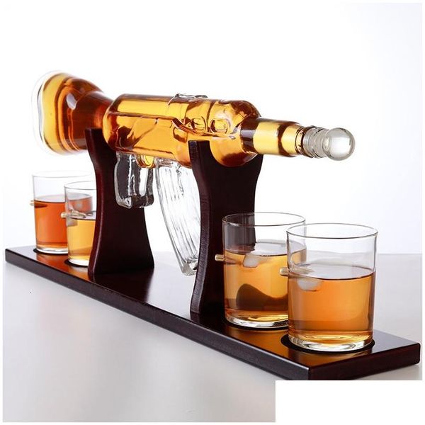 Tumblers 800ml Ak47 Gun Shape Vin rouge Decanter Set Bouteille Boissons One S avec 4 tasses en verre et support en bois Cadeaux de Noël Drop Deli Ot1Mk