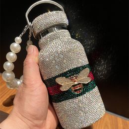 Tuimelaars Leuke Bee Waterfles Roestvrijstalen Tumbler met Ketting Draagbare Geïsoleerde Tumbler Vol Strass 25oz Koffie Reismok Roze 230703