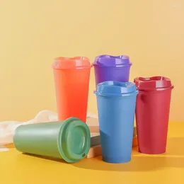 Tumblers Veelkleurige draagbare koffiekop Plastic verkleuring Drinkwaren