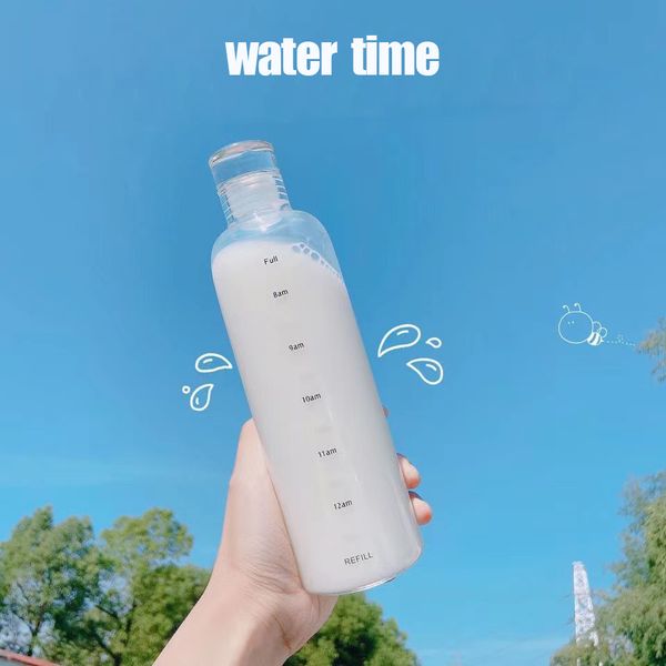 Gobelets à eau en plastique transparent et minimaliste à échelle de temps à haute valeur d'apparence, gobelet portable, gobelet étudiant