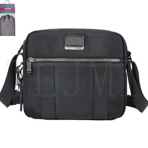 Tumii Men's New Designer Tumibackng Bag Portable Travel Bag Ballistic Nylon Gran capacidad Fashion Casual Shoulder Bag Pw0s Tumiback