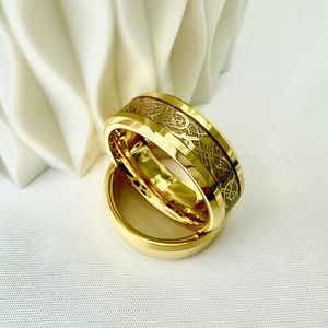 Tungsten Carbide Women Wedding Rings 8mm afgeschuinde randen inleg gepolijste afwerking