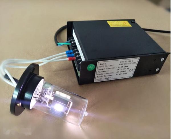 Fuente de alimentación de lámpara de tungsteno o D2 Deuterium utilizada en la cromatografía de espectros UV Absorción atómica4274455