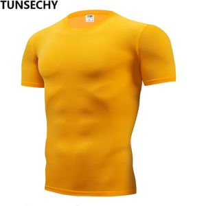 TUNSECHY Marca Ropa Camiseta para hombres Hombres Moda Fitness para hombre Color puro Camiseta S-XXXXL Transporte gratuito Y0408