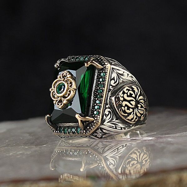 Anillo de sello turco para hombres y mujeres, anillo de águila tallada de Color plata antigua, anillo de motorista Punk con incrustaciones de circón verde