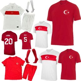 Turkiye Soccer Jersey 2024 Turquía Equipo Nacional 24 25 Home Away Demiral Kokcu Yildiz Enes Calhanoglu Men Kits Kit de fútbol