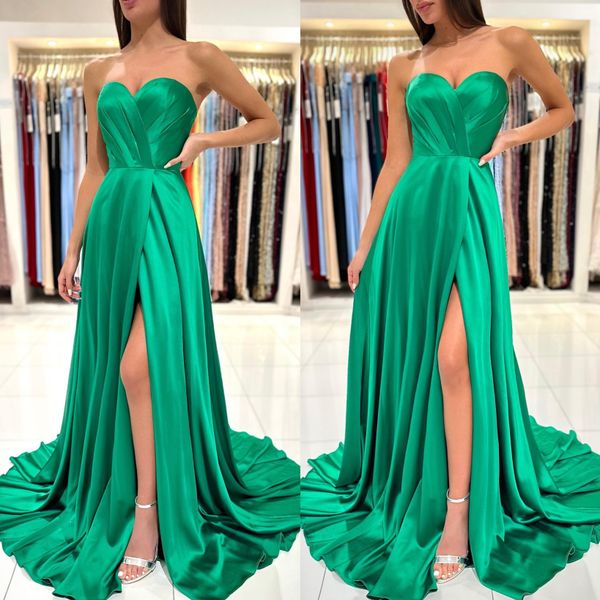 Verde esmeralda una línea vestido de fiesta vestido de damas de honor vestidos de noche cariño vestidos elegantes pliegues divididos en el muslo vestidos de dama de honor de satén para ocasiones especiales