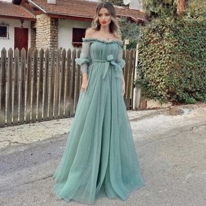 Turquoise polka dot prom jurken een lijn bateau nek off schouder lange mouw boog ruches tule backless vloer lengte avondjurken