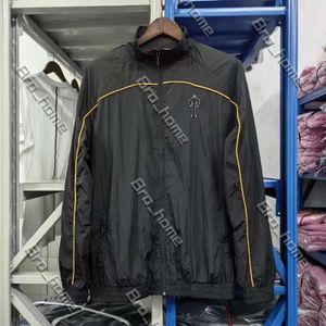 Tuta Mens Trapstar Jacket Designer Jacket Femmes Trapstar Windbreaker Bomber Coat Shooter Imperproof Zipper broderie Black Blue Smaricato Ensemble Trapstar 412