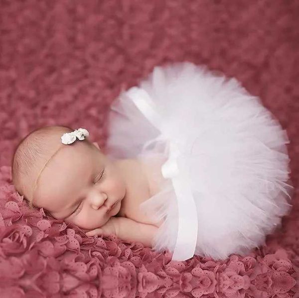 Robe tutu bébé mignon jupe en tulle blanc baby ballet ballet tutu danse petsiskirts with flower bandeau ensemble d'enfants jupes de fête d'anniversaire d240507