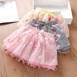 Robe tutu filles demi-jupe enfants danse femelle nette gauze jupe courte style étranger petite fille tutu pompeuse jupe princesse été d240507