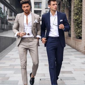 Tuxedos con clase de boda con trajes para hombres de la boda delgada