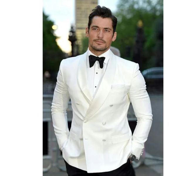 Tuxedos High Quality Ivory Mens Costumes Groom Tuxedos Groomsmen Wedding Party Dinner Double Breasted Best Man Suits (Veste + Pantalon + Tie)