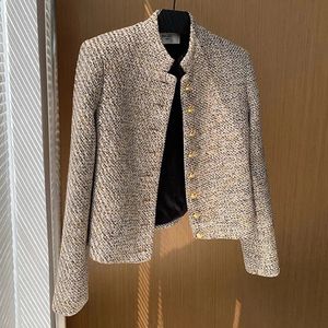 Tweed Corée Haute Qualité Veste courte en tweed femme Vêtements coréens bouton chic élégant hiver manteau de vêtements de créateur de luxe 240118