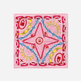 Écharpe en soie en serre femme Chaîne de serrure peinture carrée écharpes enveloppe bandana petit hijabs silk founards tie bandeau coucheerchief 53cm 240430