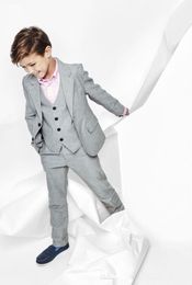Twee knoppen Hoge Kwaliteit Notch Revers Kid Complete Designer Knappe Boy Wedding Suit Boys 'Attire Custom-Made (Jack + Pants + Tie + Vest) A A