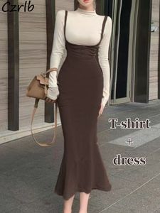 Tweede stuk dres sets sexy midi trompetjurken lange mouw half hoge kraag t -shirts 2 stuks mode eenvoudige herfst volwassen vrouwtjes ins 230410