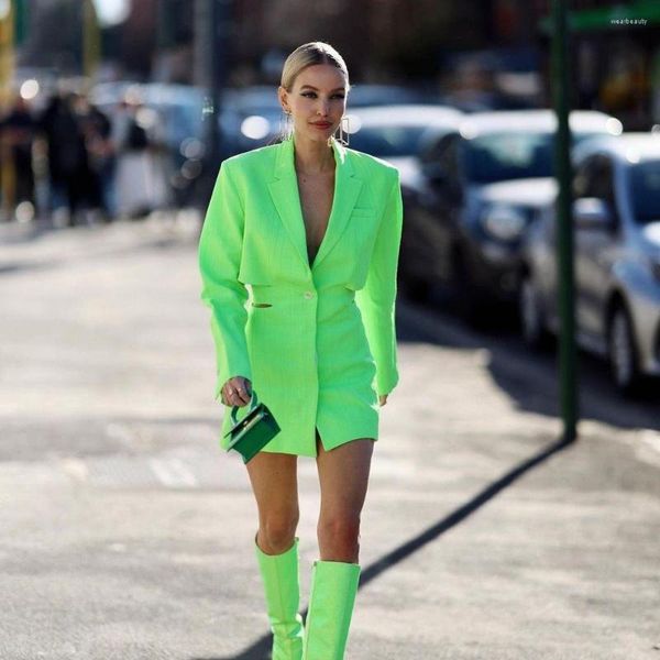 Robe deux pièces mode blogueur vert fluo costume printemps semaine conception taille évider manches longues mini robes