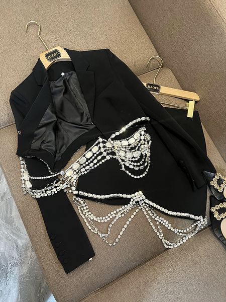 Robe de deux pièces 2023 Chaînes en strass noires / blanc