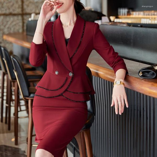 Vestido de dos piezas 2023 Autumn Formal Ladies Blazer Red Blazer Trajes de negocios con sets Desgaste de trabajo Uniforme de falda de tamaño grande Spring