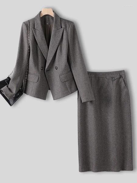 Robe de deux pièces 2023 Femmes élégantes Veste Formelle Jupe Costume Dames Gris Rose Café À Manches Longues Femme Blazer Ensemble Pour Automne Hiver